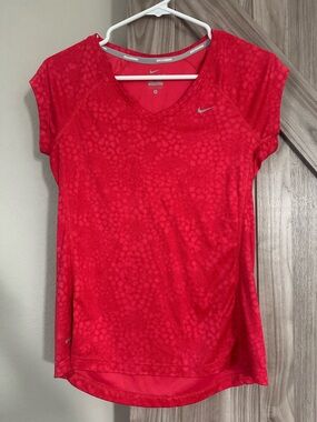 Nike Red Performance V-Neck Short Sleeve Tee